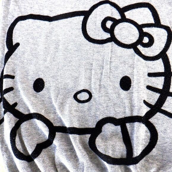 Hello Kitty 3/4 sleeve gray sweater - Picture 2 of 2